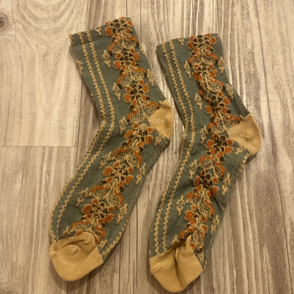 *(NEW)* *4 PCK SOCKS* (ALL UNIQUE PRINTS) 🧦 SHEIN - Picture 13 of 17